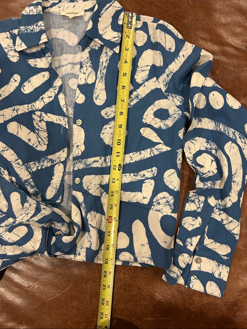 Haute Hippie Blue & White Tie-Front Linen Blend Crop Top - Picture 2 of 7